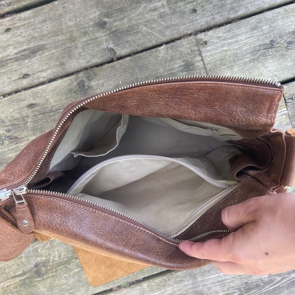 Roots flap messenger shoulder bag - TIFF - Picture 7 of 8